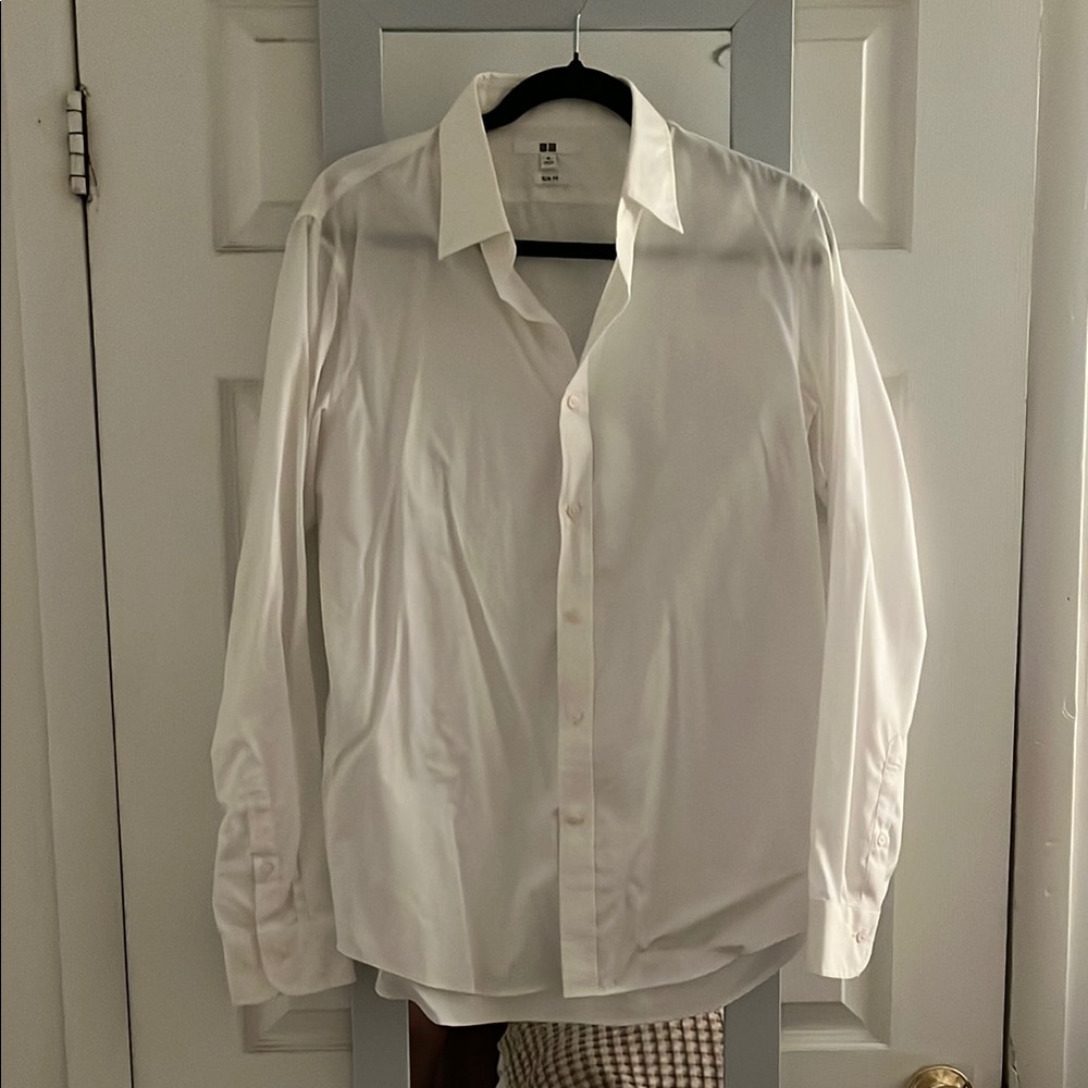 Uniqlo Men's White Shirt